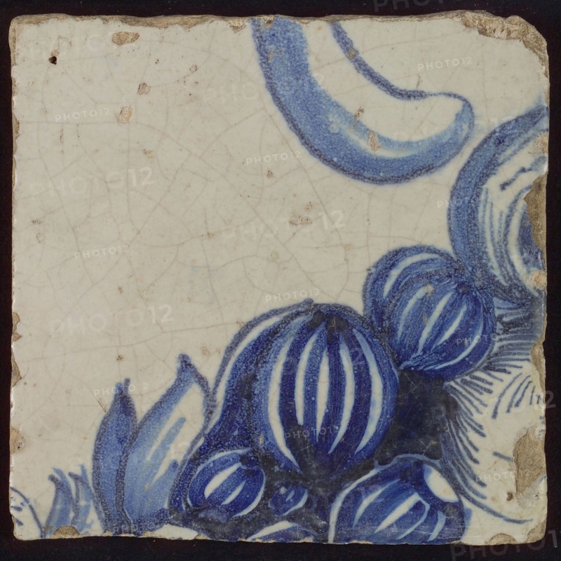 Tile with blue fruits, tile pilaster footage fragment ceramics pottery glaze, d 1.1