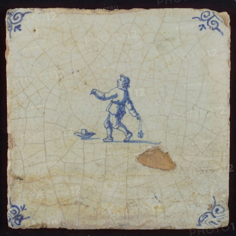 Scene tile, child's play, chiseling, corner motif ox's head, wall tile tile sculpture ceramic earthenware glaze, baked 2x glazed
