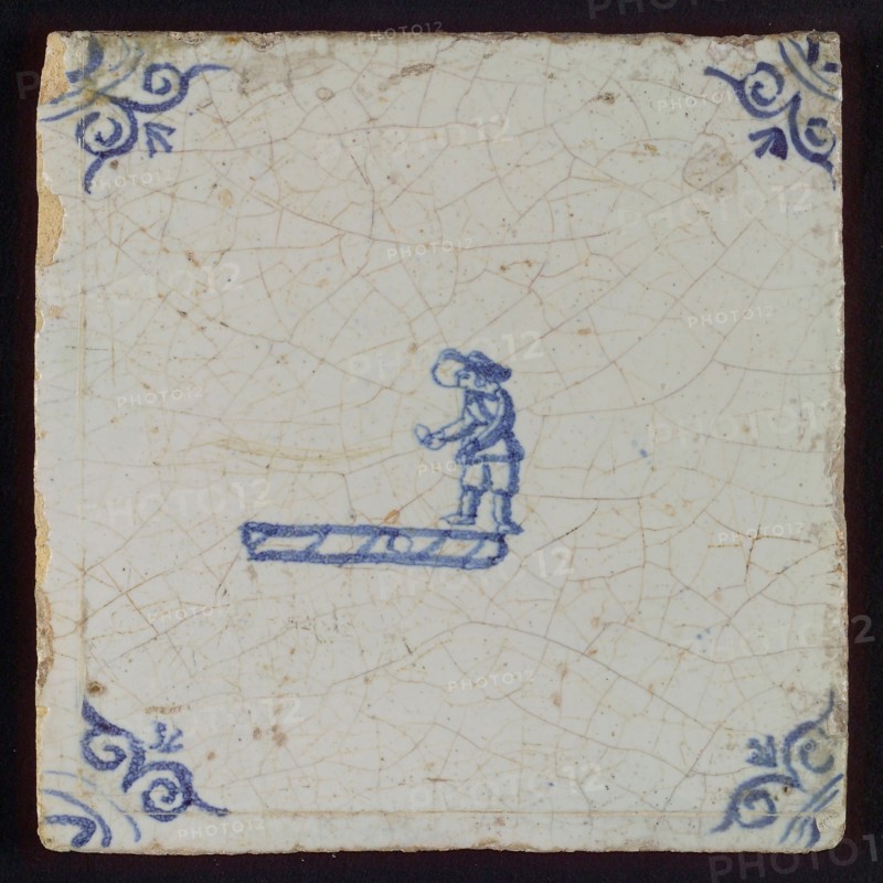 Scene tile, child's play, hopscotch, corner motif ox's head, wall tile tile sculpture ceramic earthenware glaze, in shape