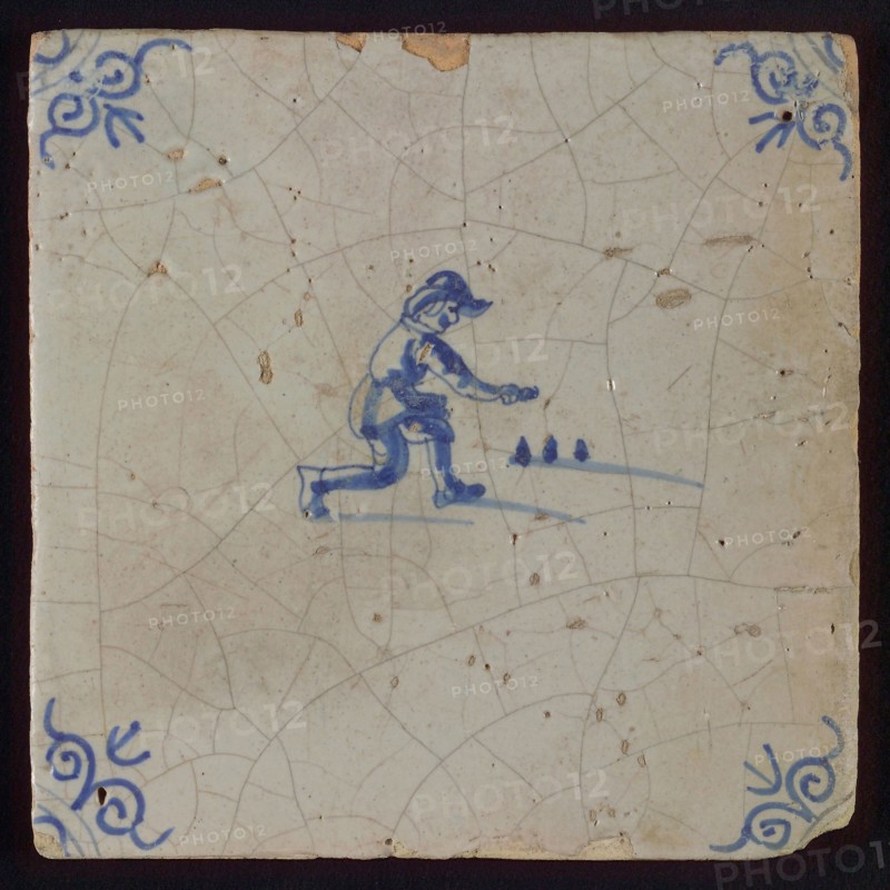 Scene tile, child's play, koot, corner motif ox's head, wall tile tile sculpture ceramic earthenware glaze, baked 2x glazed