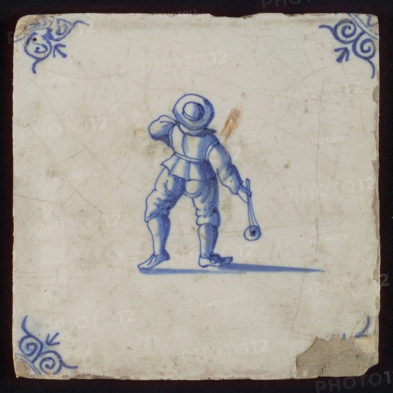Scene tile, child's play, chiseling, corner motif ox's head, wall tile tile sculpture ceramic earthenware glaze, baked 2x glazed