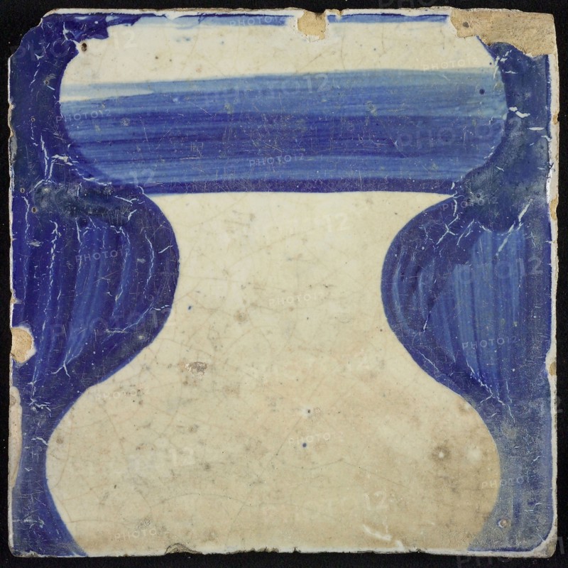 Tile of chimney pilaster, blue on white, part of column with basement in baluster shape, chimney pilaster tile pilaster footage