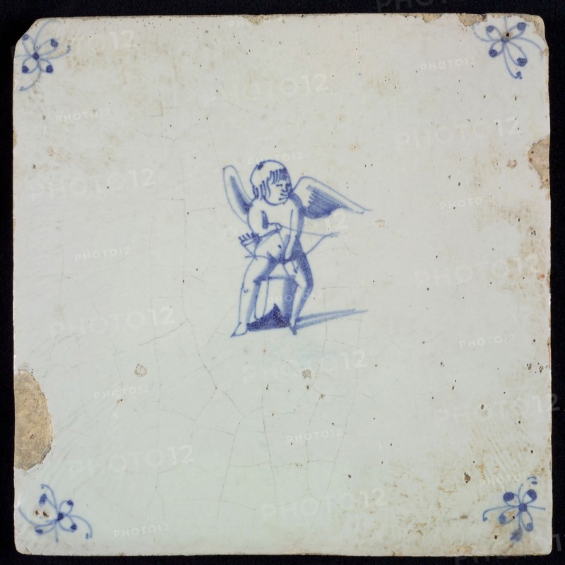 White tile with blue cupid with bow and arrow; corner motif spider, wall tile tile sculpture ceramic earthenware glaze, baked 2x