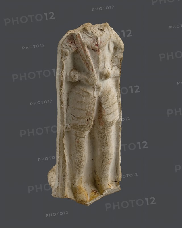 Pipes image of man in cloak, knight, soldier or warrior with sword, sculpture sculpture toy relaxation medium soil find ceramic