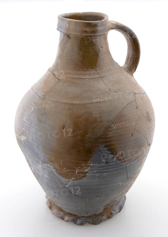 Stoneware jug, large and rounded model with wide band ear, on squeeze foot, jug crockery holder soil find ceramic stoneware