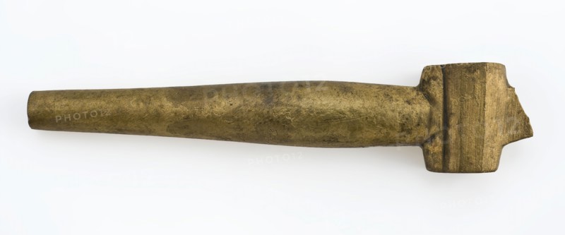 Yellow metal tap without spout, with stopper with handle in the shape of half three pass, spigot part soil found bronze brass