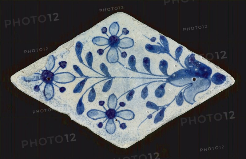 Flower tunic diamond-shaped with flower decor, wall tile tile sculpture soil find ceramic earthenware glaze, baked 2x glazed