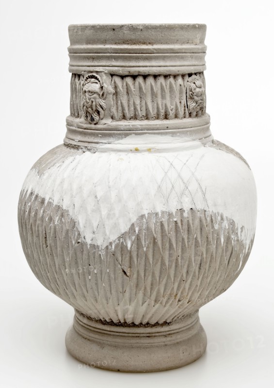 Stoneware jug be carved with kerf cut technique, around three faces, jug crockery holder soil find ceramic stoneware, hand