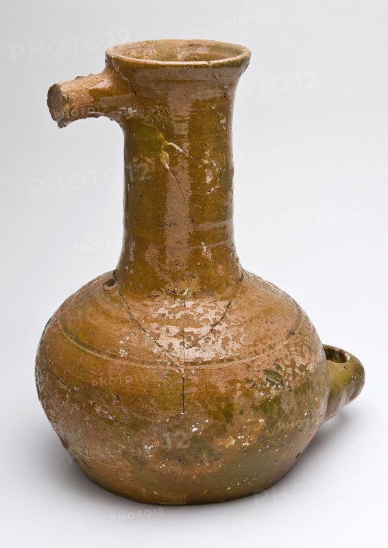 Pottery starling with long neck, roof hole and hanging eye, starch pot holder soil find ceramic earthenware glaze lead glaze