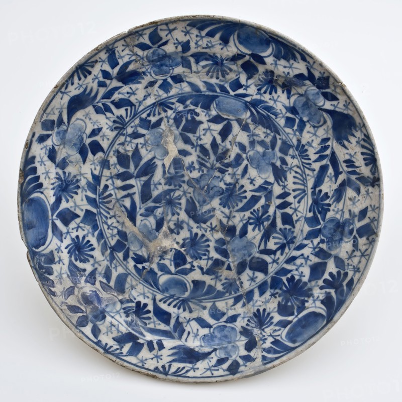 Faience plate, with blue full decor of floral and leaf motif, foglie decor, plate crockery holder soil find ceramic pottery