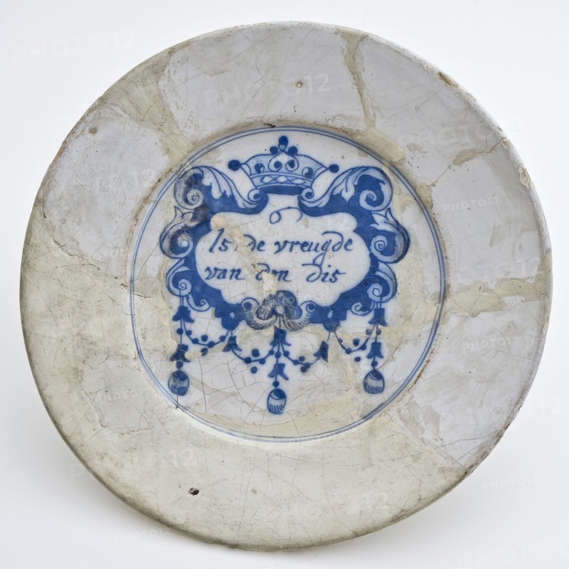Faience plate, spell plate with blue decor, crowned cartouche and spell, plate crockery holder soil find ceramic earthenware