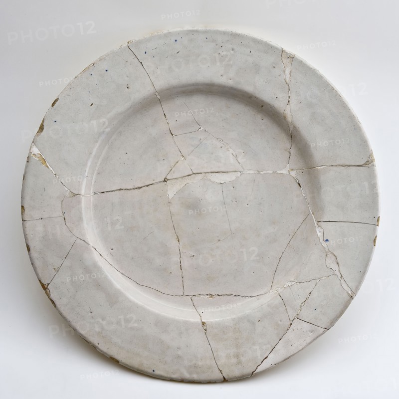Faience dish on wide stand ring, large and completely white glazed, dish plate crockery holder soil find ceramic earthenware