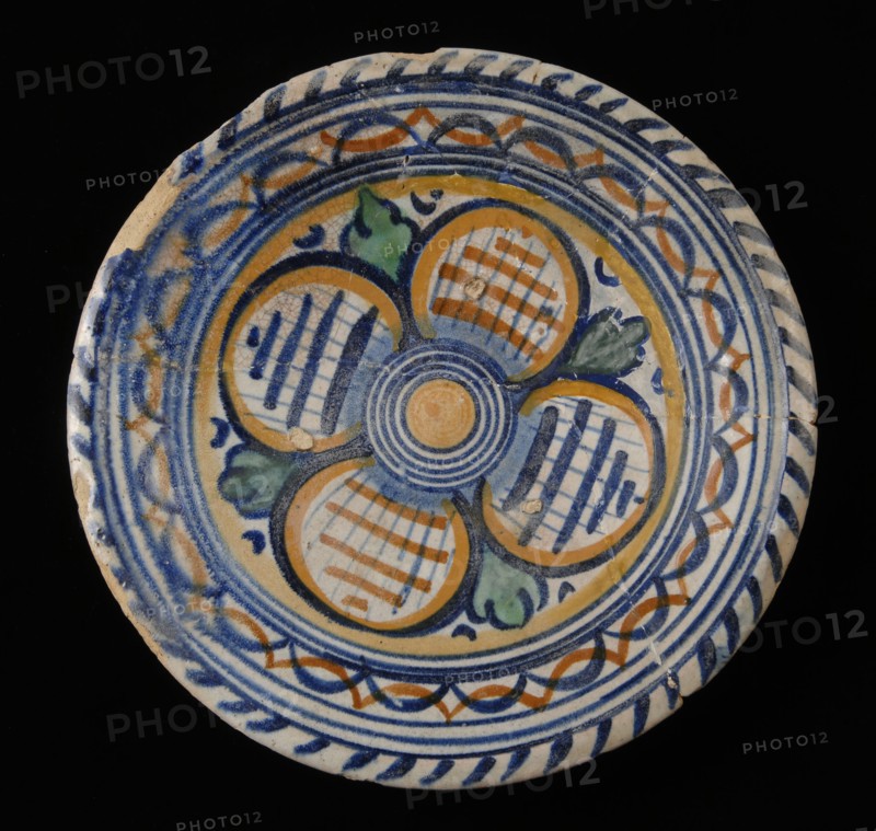 Majolica dish with four-leaved flower in the mirror in blue, orange and green, dish crockery holder soil find ceramic