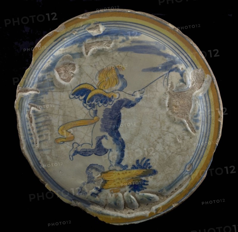 Fragment majolica pancake dish, polychrome putto as performance, dish crockery holder soil find ceramic earthenware glaze tin