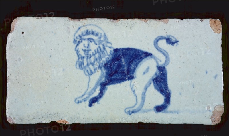 Border tile, lion with human face, edge tile wall tile tile sculpture ceramic earthenware glaze, baked 2x glazed painted Red