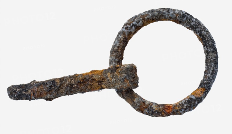 Pen with ring (eye), lock sealant soil find iron metal, archeology Rotterdam City Triangle New Haven archaeological find