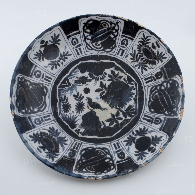 Dish on wide stand ring with the Chinese garden in black-blue Wanli decor, dish plate crockery holder soil find ceramic