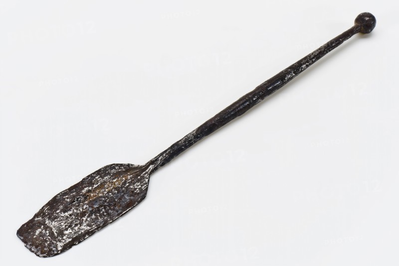 Spatula, one side flat, other side stem with knob, spatula tool kit ground find iron metal, forged Iron spatula with wider flat