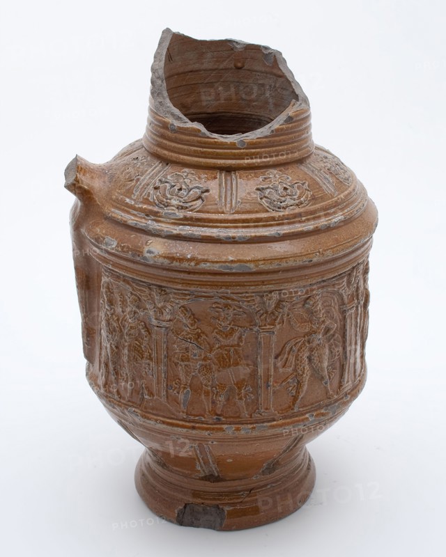 Musketeer jar, brown stoneware with high frieze, in which arcades and musketeers, musketeer jar jug crockery holder ground find