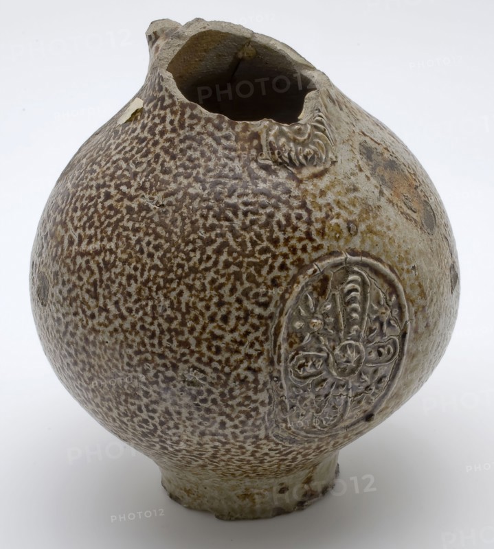 Brown speckled gray Bartmann jug, also called Bellarmine jug, under beard mask medallion with star motif, Bartmann jug jug