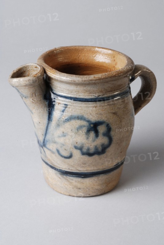 Stoneware jug with ear and spout, Keuls pottery, syrup jug holder can be found on the bottom of the earthenware ceramic