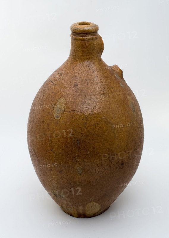 Stoneware jug with on shoulder stamp 2, sausage ear, jug holder kitchen utensils earthenware ceramic stoneware icing salt glaze
