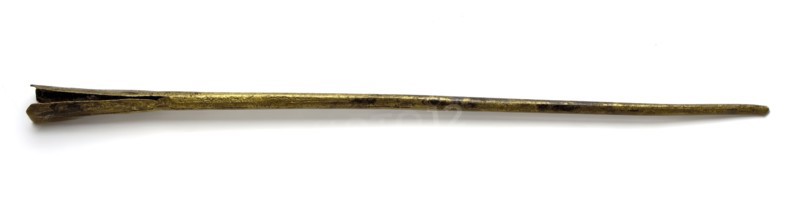 Yellow meat steward, four-part end, meat stalk soil found copper metal, beaten sawn yellow copper meat stew Conical pin