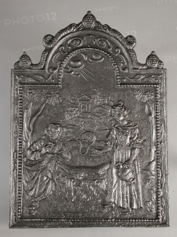 Fireplace biblical representation Jesus with Samaritan woman at the well, hob plate cast iron, cast Rectangular bow at the top