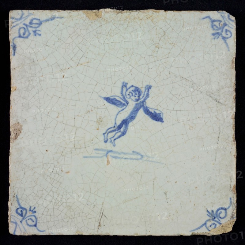 White tile with blue cupid; corner pattern ox head, wall tile tile sculpture ceramic earthenware glaze, baked 2x glazed painted