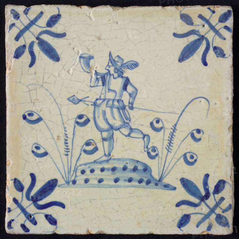 White tile with blue warrior, corner pattern lily, wall tile tile sculpture ceramic earthenware glaze, baked 2x glazed painted