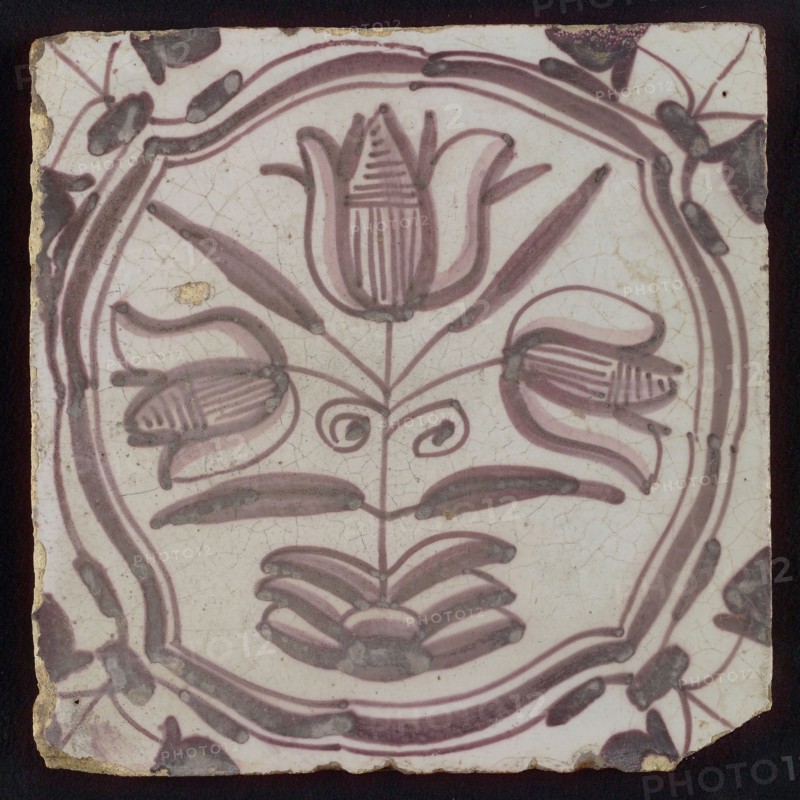 White tile with purple three-tiered tulip with accolade-shaped frame with wing leaf, wall tile tile sculpture ceramic