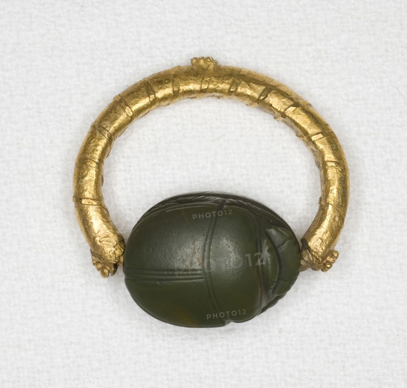 Ring with a Scarab Bezel, Middle Kingdom–Second Intermediate Period (about 1985–1550 BC), Egyptian, Egypt, Gold and green jasper, 1.2 × 2.5 × 2.3 cm (1/2 × 1 × 7/8 in.)