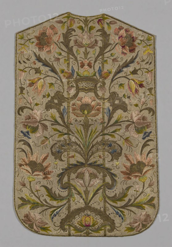 Chasuble (Back), 1701/25, Italy, Silk, plain weave, embroidered with silk, gilt-metal strip, and gilt-metal-strip-wrapped silk in double running, satin, and padded satin stitches, laid work and couching, paillettes, 101.5 × 65.8 cm (40 × 25 7/8 in.)