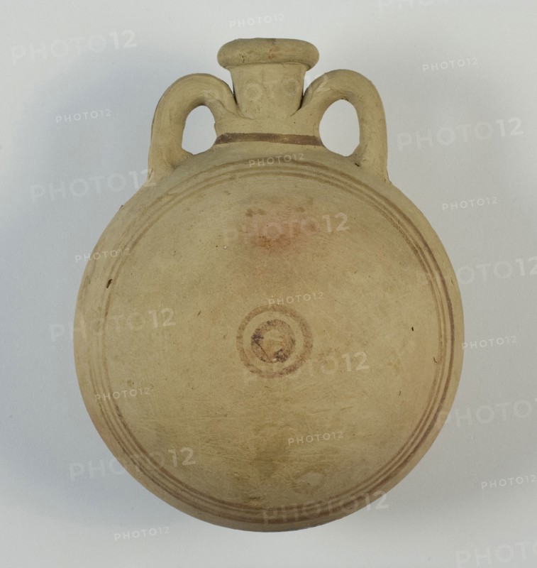 Pilgrim Bottle, New Kingdom–Third Intermediate Period, Mid–Dynasty 18–21 (about 1352–945 BC), Egyptian, Egypt, Ceramic and pigment, 19 × 16 × 10 cm (7 1/2 × 6 1/4 × 3 7/8 in.)