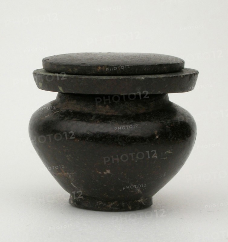 Kohl Jar with Lid, Middle Kingdom, Dynasties 12–13 (about 1985–1650 BC), Egyptian, Egypt, Hematite, a (lid): .9 × 3.8 × 3.7 cm (7/8 × 1 1/2 × 1 7/16 in.)