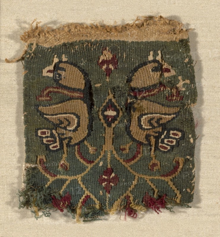 Fragment, Roman period (30 B.C.– 641 A.D.)/Arab period (641–969), 7th/8th century, Coptic, Egypt, Egypt, Linen and wool, slit tapestry weave, 7.6 × 7.6 cm (3 × 3 in.)