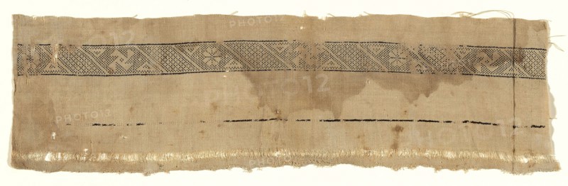 Border, Arab period (641–969)/Fatimid period (969–1171)/Ayyubid period (1171–1250)/ Mamluk period (1250–1517), 9th/13th century, Egypt, Egypt, Linen, plain weave, embroidered with silk floss in long-armed cross and running (pattern darning) stitches, 16.3 × 57.2 cm (6 3/8 × 22 1/2 in.)