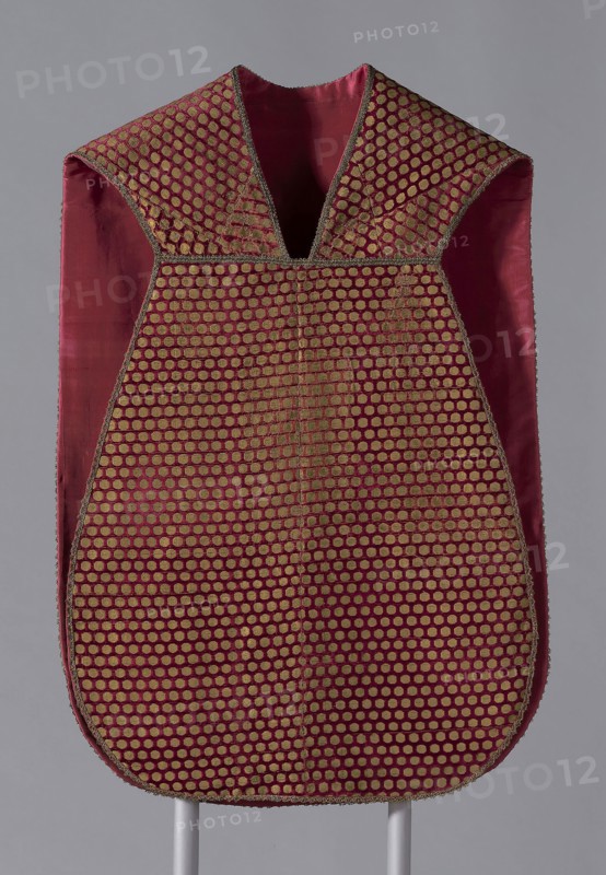 Chasuble, Late 13th/14th century, Iran (Persia, Tabriz), Tabriz, Silk, plain weave with twill interlacings of secondary binding warps and gilt-animal-substrate-wrapped silk supplementary facing wefts, supplementary pile warps forming cut voided velvet, edged with gilt-metal-strip-wrapped silk, bobbin-made tape, lined with silk, plain weave, 107.5 x 70.6 cm (42 1/4 x 27 7/8 in.)