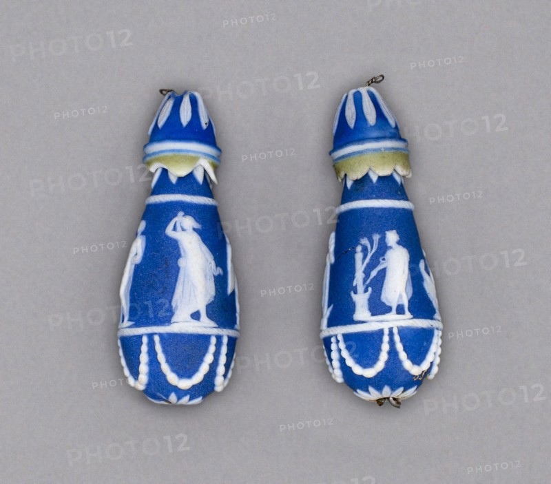 Ear Drops, Late 18th century, Wedgwood Manufactory, England, founded 1759, Burslem, Stoneware (jasperware), H. 3.5 cm (1 3/8 in.), diam. 1.2 cm (1/2 in.)