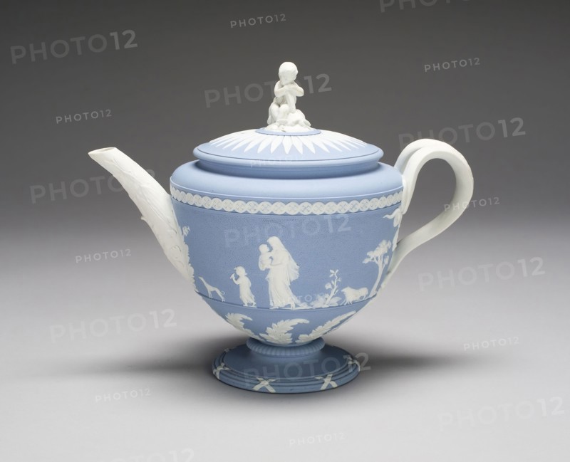 Teapot, 1775/80, Wedgwood Manufactory, England, founded 1759, Etruria, Staffordshire, England, Burslem, Stoneware (jasperware), 20 × 24.1 cm (7 7/8 × 9 1/2 in.)