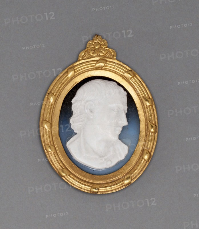 Cameo with Head of a Man, Late 18th century, Wedgwood Manufactory, England, founded 1759, Burslem, Stoneware (jasperware), 4.9 × 4.8 × .5 cm (1 15/16 × 1 7/8 × 3/16 in.)
