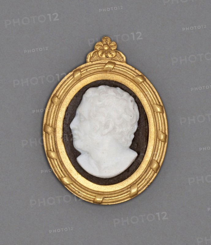 Cameo with Head of a Man, Late 18th century, Wedgwood Manufactory, England, founded 1759, Burslem, Stoneware (jasperware), 4.9 × 4.8 × .5 cm (1 15/16 × 1 7/8 × 3/16 in.)