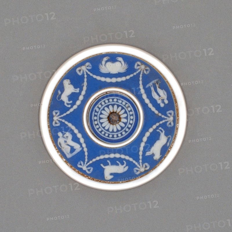 Button with Signs of the Zodiac, Late 18th century, Wedgwood Manufactory, England, founded 1759, Burslem, Stoneware (jasperware), Diam. 4 cm (1 9/16 in.)