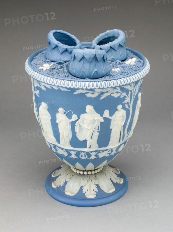 Bulb Pot, c. 1790, Wedgwood Manufactory, England, founded 1759, Burslem, Stoneware (jasperware), 23.5 × 17.5 cm (9 1/4 × 6 7/8 in.)