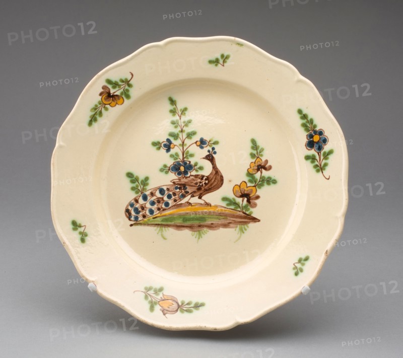Plate, c. 1770, Wedgwood Manufactory, England, founded 1759, Burslem, Lead-glazed earthenware (creamware) with polychrome decoration, Diam. 24.8 cm (9 3/4 in.)