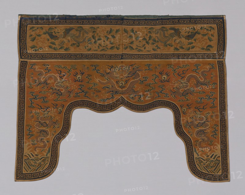 Shrine Surround, Qing dynasty(1644–1911), 1750/1800, China, 81.5 × 102.2 cm (32 1/8 × 40 1/4 in.)