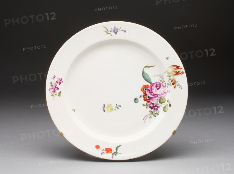 Plate, Early 19th century, Netherlands, Amsterdam, Amsterdam, Porcelain with polychrome enamel decoration, H. 2.9 cm (1 1/8 in.), diam. 23.2 cm (9 1/8 in.)