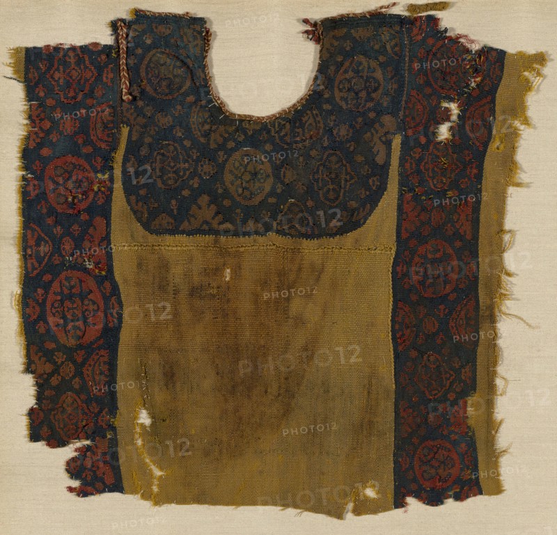 Yoke (Tunic), Roman period (30 B.C.– 641 A.D.), 1st/5th century, Coptic, Egypt, Egypt, Linen and wool, tapestry weave, 33 × 33 cm (13 × 13 in.)