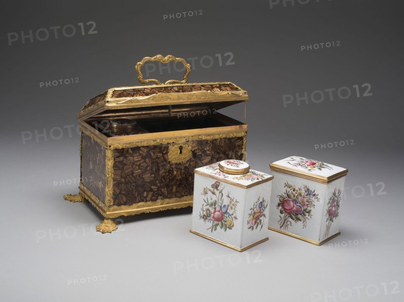 Casket Containing a Sugar Box and two Tea Caddies, c. 1760, England, Birmingham, Birmingham, Glass, metal mounts, enameled copper, Overall: 15.2 × 21.6 × 12.1 cm (6 × 8 1/2 × 4 3/4 in.)