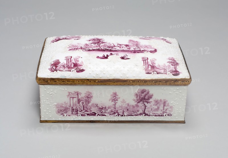 Casket, 1750/99, England, Battersea, Battersea, Metal and enamel, Overall: 4.9 × 19.1 × 11.4 cm (1 15/16 × 7 1/2 × 4 1/2 in.)